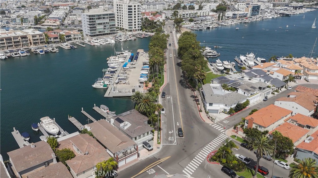 205 Via Lido Soud, Newport Beach CA 92663 - photo 2