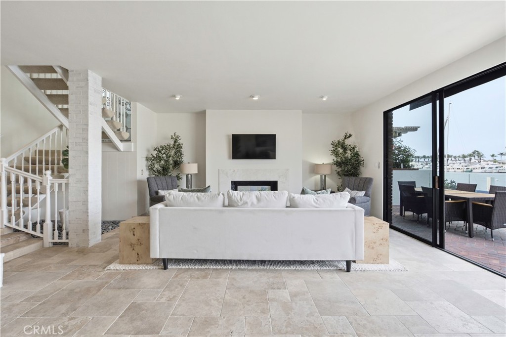 205 Via Lido Soud, Newport Beach CA 92663 - photo 9