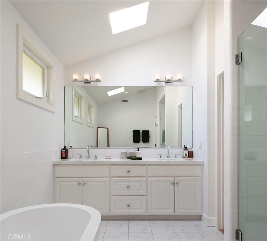 2056 Port Weybridge Place, Newport Beach CA 92660 - photo 32