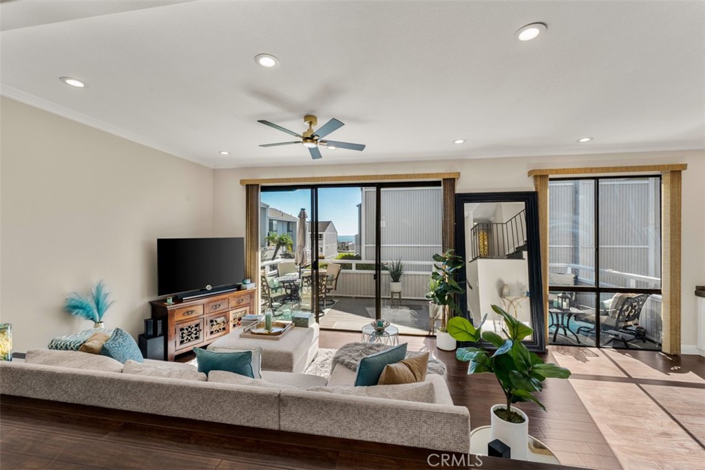 207 Columbia, Newport Beach CA 92663 - photo 10