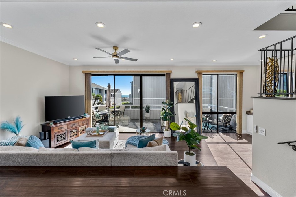 207 Columbia, Newport Beach CA 92663 - photo 16