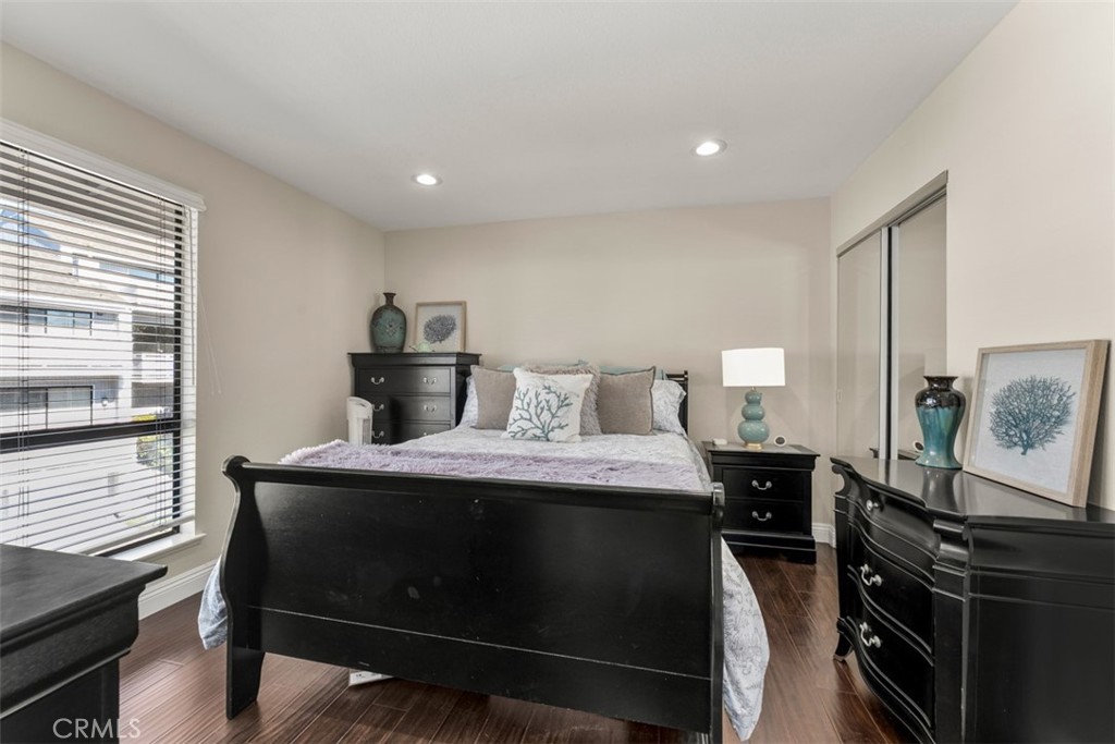 207 Columbia, Newport Beach CA 92663 - photo 27