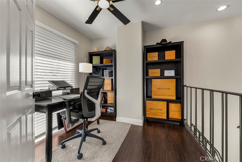 207 Columbia, Newport Beach CA 92663 - photo 29