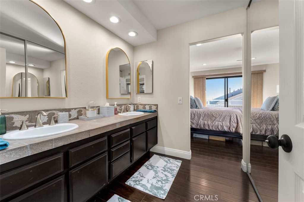 207 Columbia, Newport Beach CA 92663 - photo 40
