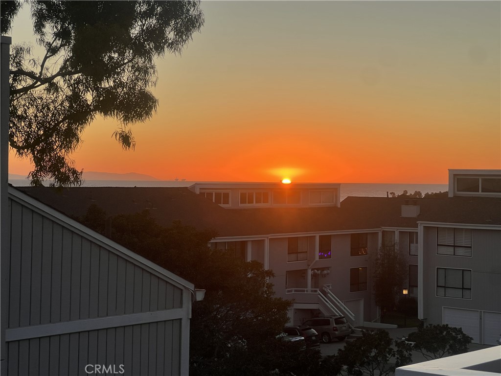 207 Columbia, Newport Beach CA 92663 - photo 41