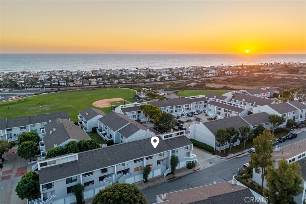 207 Columbia, Newport Beach CA 92663 - photo 53