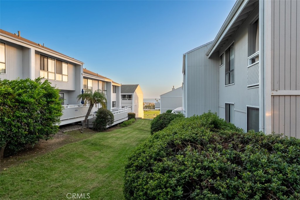 207 Columbia, Newport Beach CA 92663 - photo 58