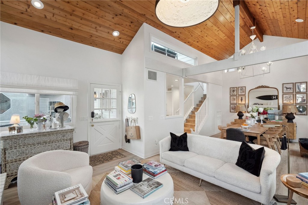 209 Diamond Avenue, Newport Beach CA 92662 - photo 17