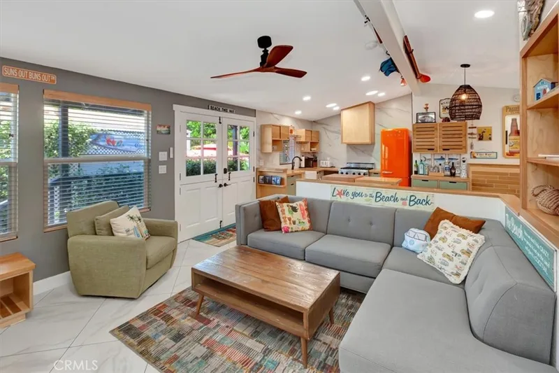 209 Tremont Drive, Newport Beach