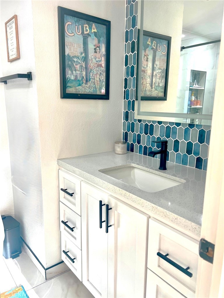 209 Tremont Drive, Newport Beach CA 92660 - photo 20