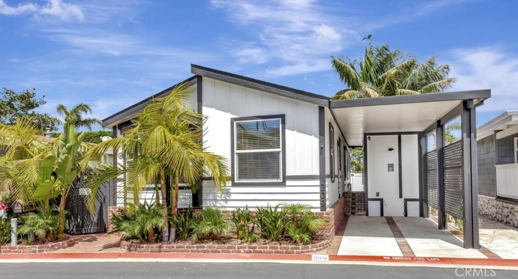 209 Tremont Drive, Newport Beach CA 92660 - photo 22