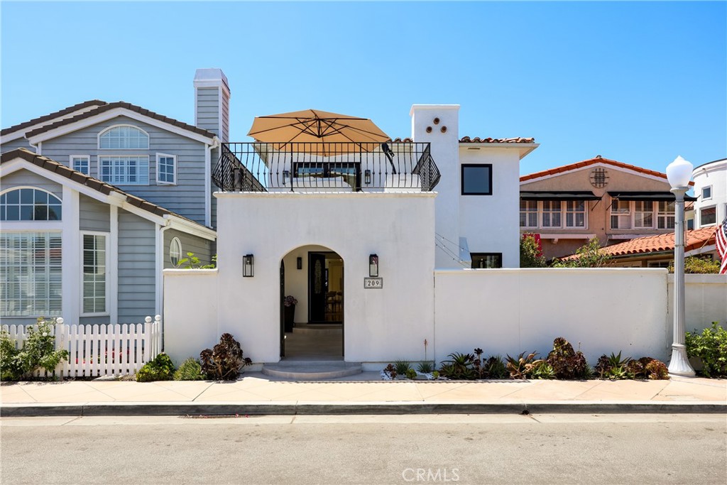 209 Via Koron, Newport Beach CA 92663 - photo 3