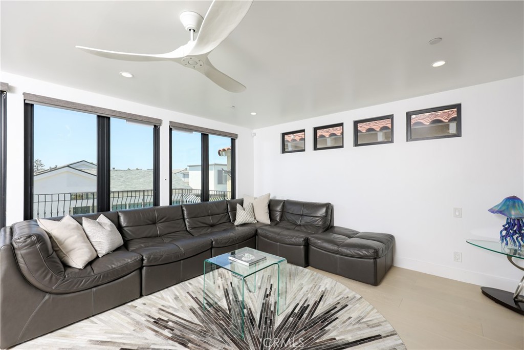 209 Via Koron, Newport Beach CA 92663 - photo 40