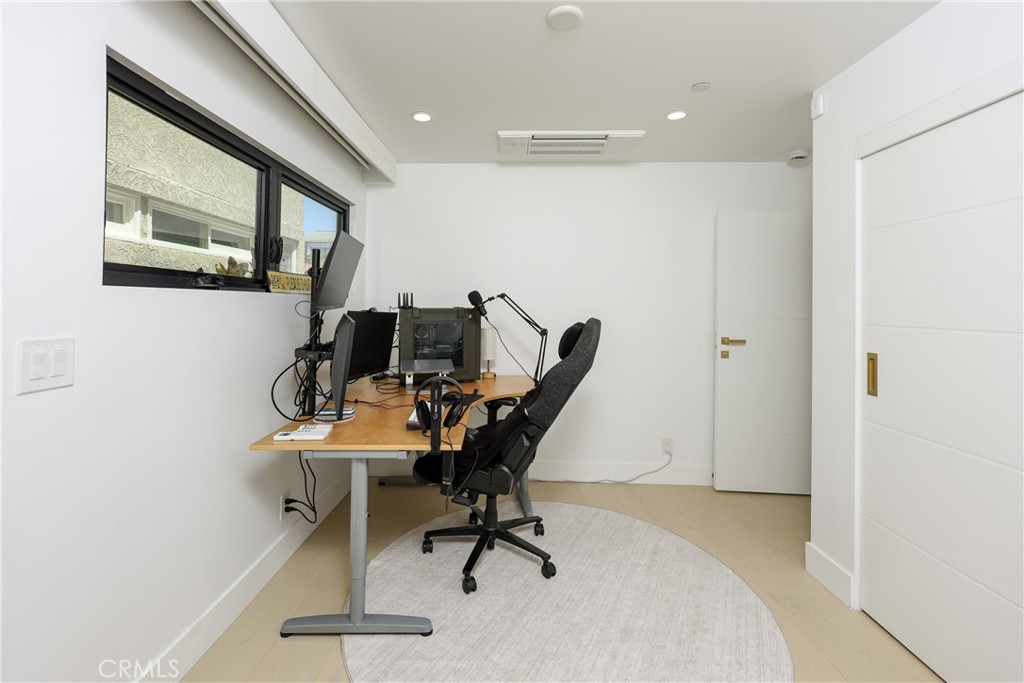 209 Via Koron, Newport Beach CA 92663 - photo 44