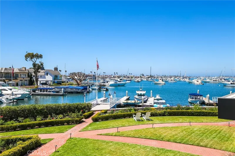 21 Bay Island, Newport Beach