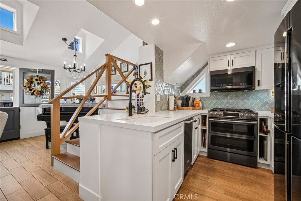 21 Drake, Newport Beach CA 92663 - photo 10