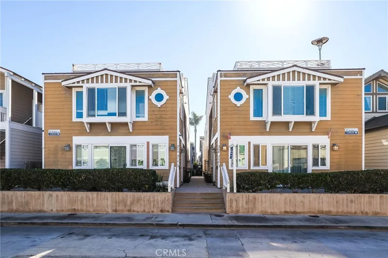 210 41st, Newport Beach, CA 92663
