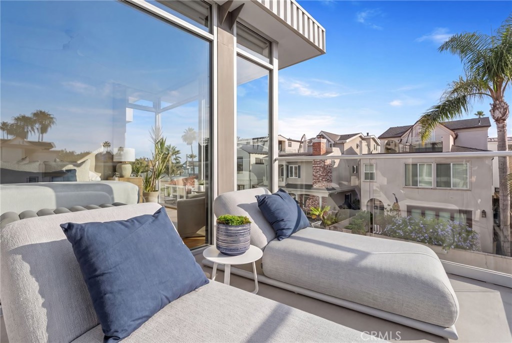 210 43rd Street, Newport Beach CA 92663 - photo 16