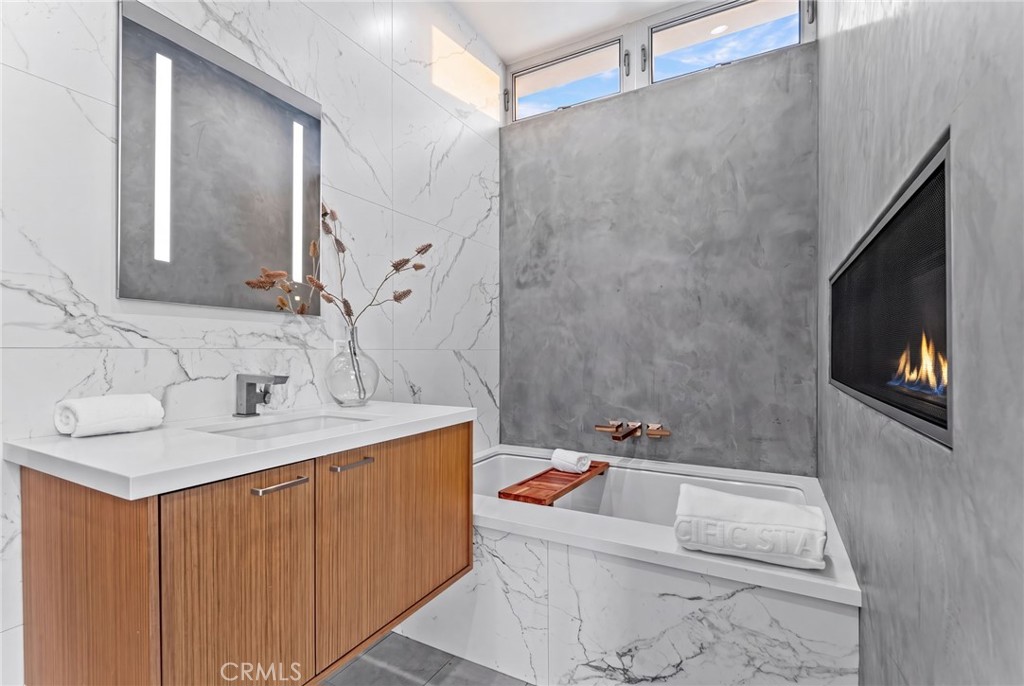 210 43rd Street, Newport Beach CA 92663 - photo 17
