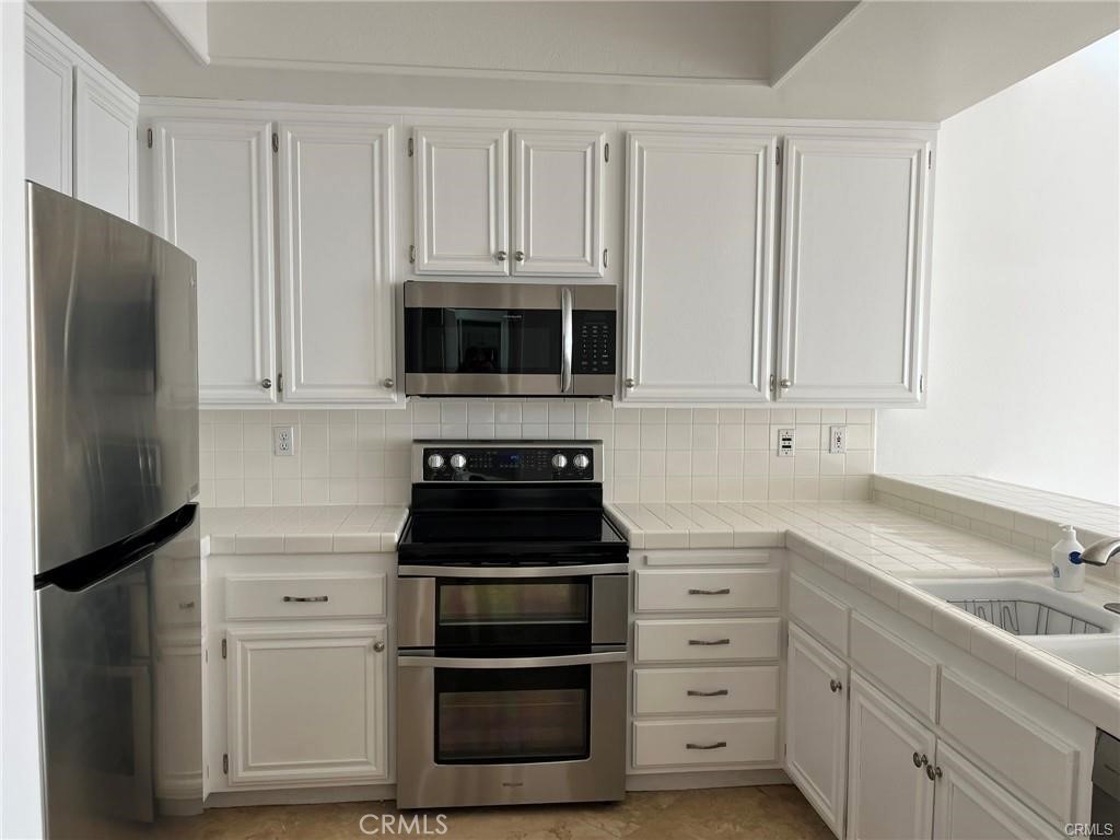 210 LILLE LANE 310, Newport Beach CA 92663 - photo 8