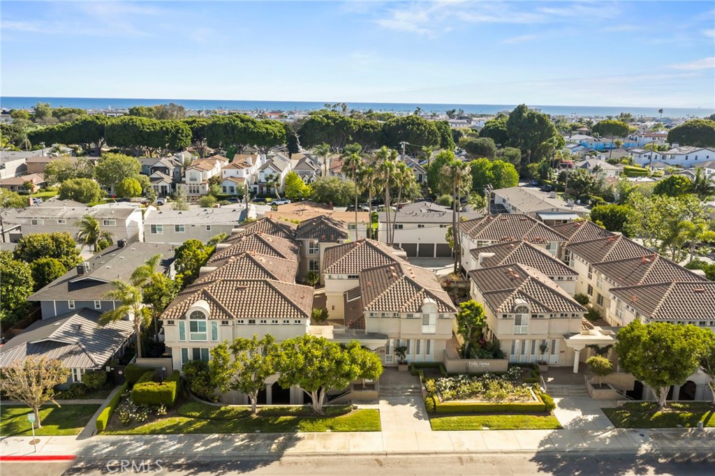 2101 E 15th 11, Newport Beach CA 92663 - photo 4