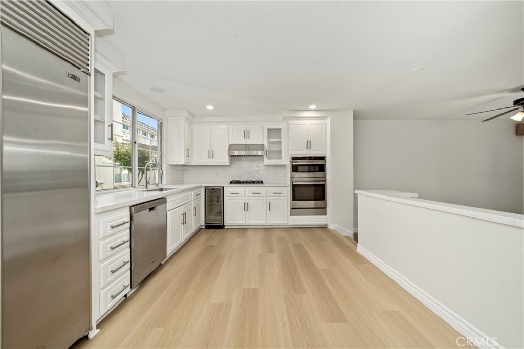 2101 E 15th 11, Newport Beach CA 92663 - photo 7