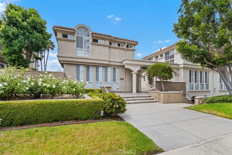 2101 E 15th Street 7, Newport Beach, CA 92663