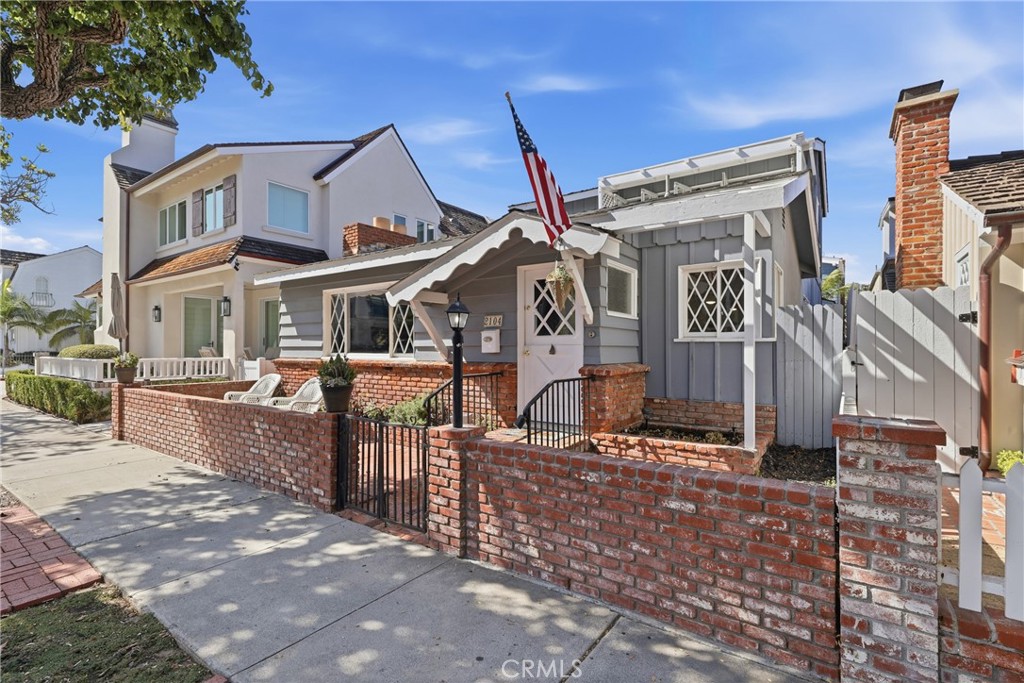 2104 E Ocean, Newport Beach CA 92661 - photo 3