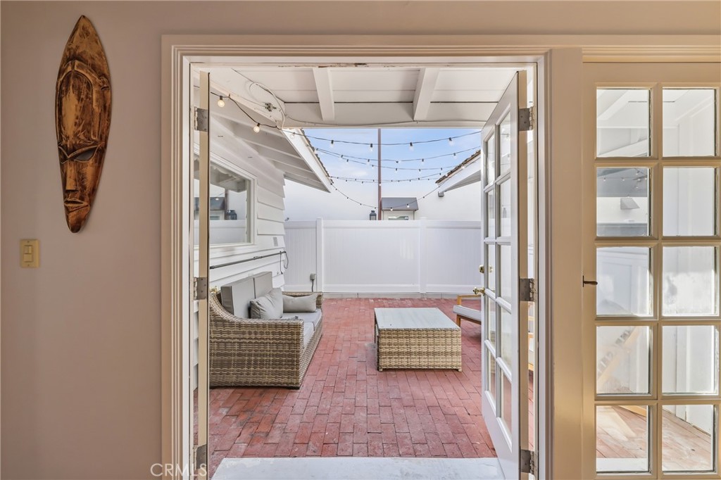 2104 E Ocean, Newport Beach CA 92661 - photo 8