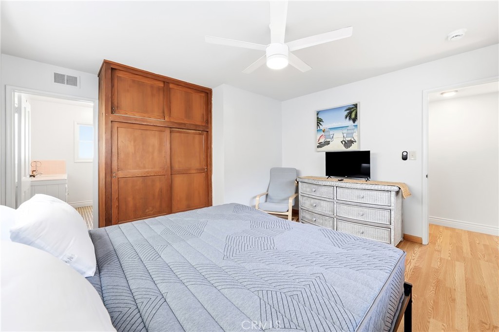 2104 E Ocean, Newport Beach CA 92661 - photo 18