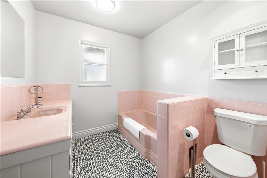2104 E Ocean, Newport Beach CA 92661 - photo 19