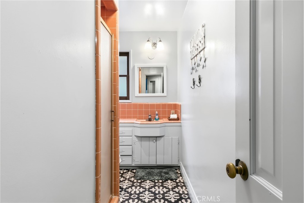 2104 E Ocean, Newport Beach CA 92661 - photo 22