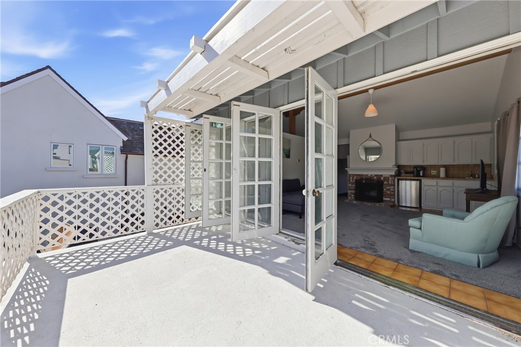 2104 E Ocean, Newport Beach CA 92661 - photo 29