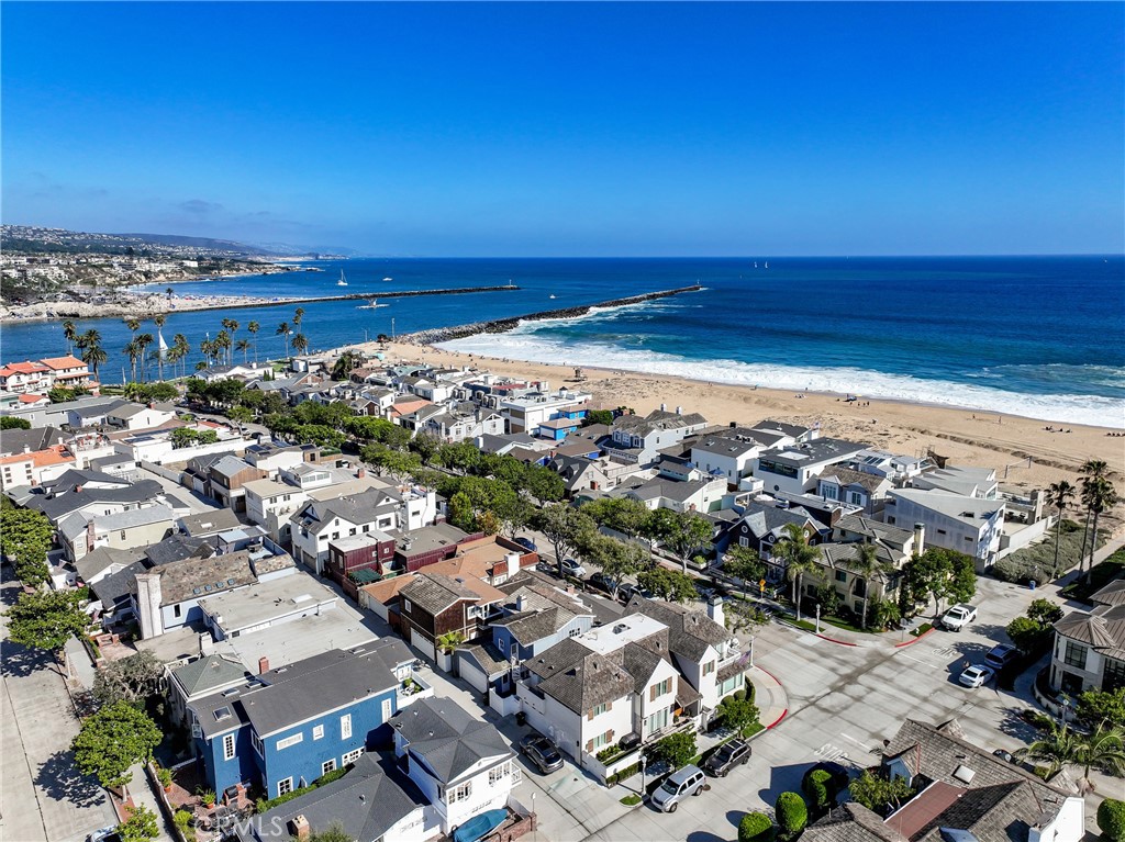 2104 E Ocean, Newport Beach CA 92661 - photo 39