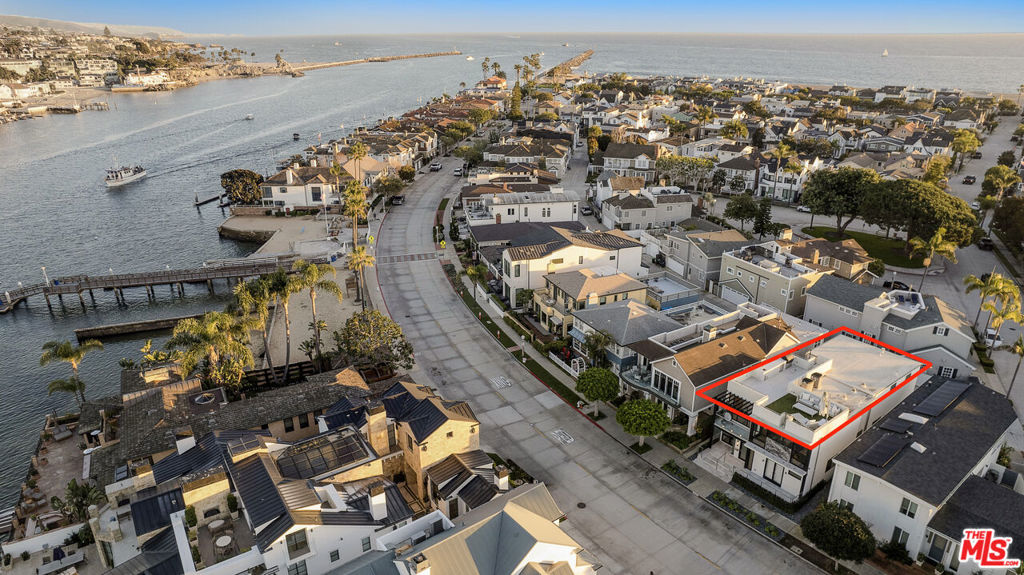 2105 E Balboa Boulevard, Newport Beach CA 92661 - photo 4