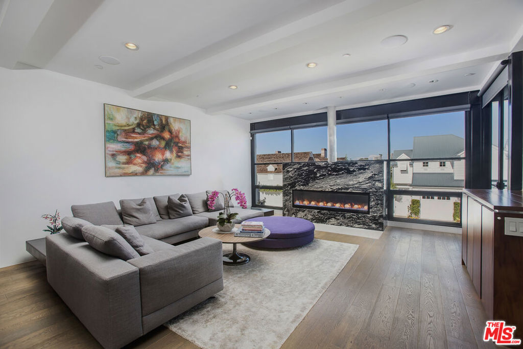 2105 E Balboa Boulevard, Newport Beach CA 92661 - photo 8