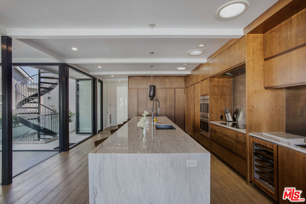 2105 E Balboa Boulevard, Newport Beach CA 92661 - photo 21