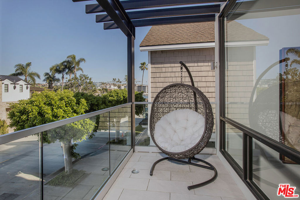 2105 E Balboa Boulevard, Newport Beach CA 92661 - photo 28