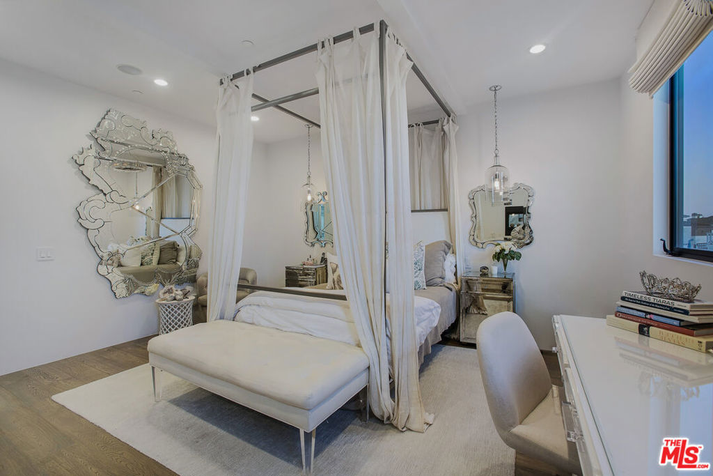 2105 E Balboa Boulevard, Newport Beach CA 92661 - photo 30