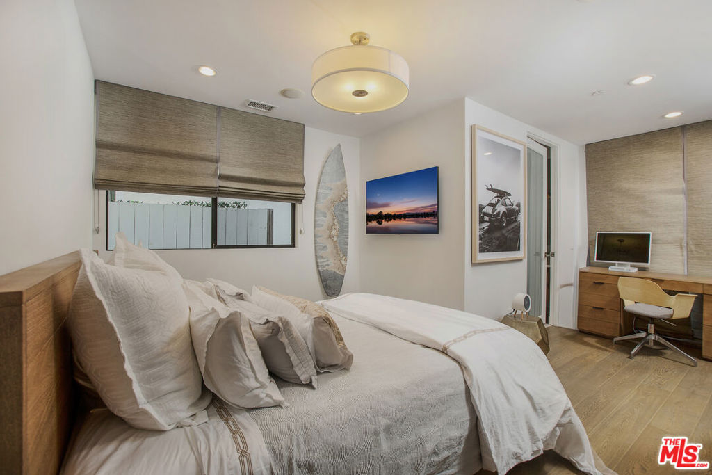 2105 E Balboa Boulevard, Newport Beach CA 92661 - photo 42