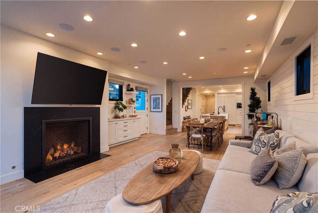 211 35th, Newport Beach CA 92663 - photo 5