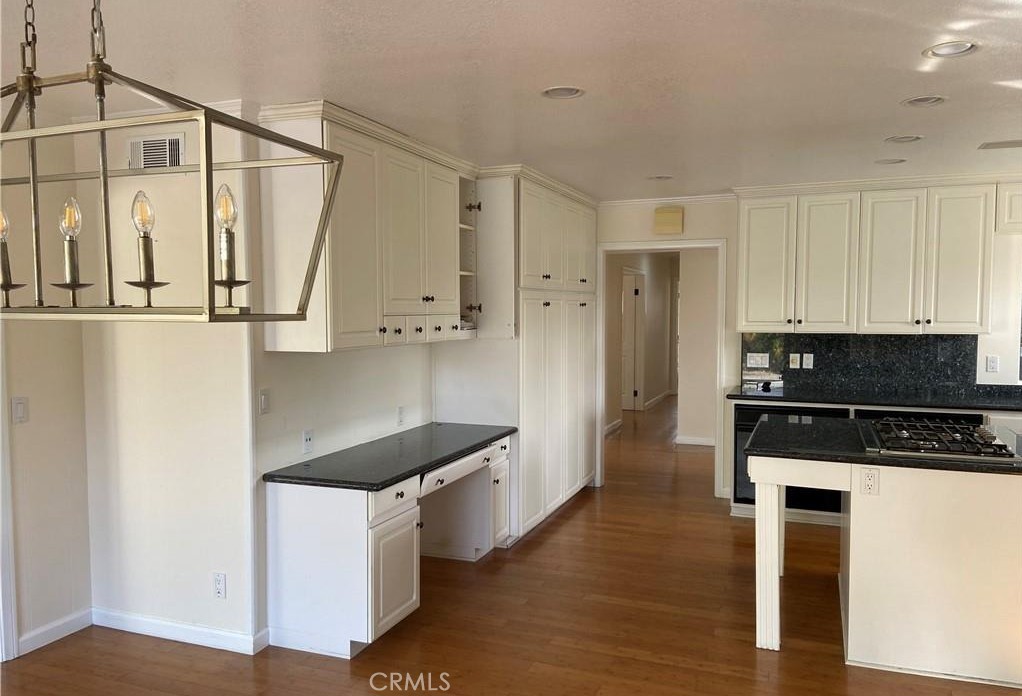 2112 Dover Drive, Newport Beach CA 92660 - photo 41