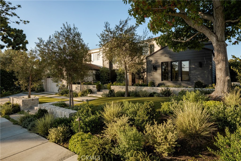 2118 Leeward, Newport Beach CA 92660 - photo 3
