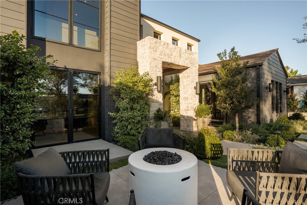 2118 Leeward, Newport Beach CA 92660 - photo 4