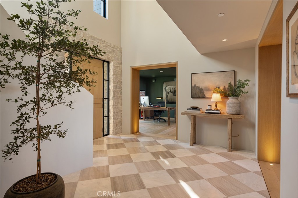 2118 Leeward, Newport Beach CA 92660 - photo 19