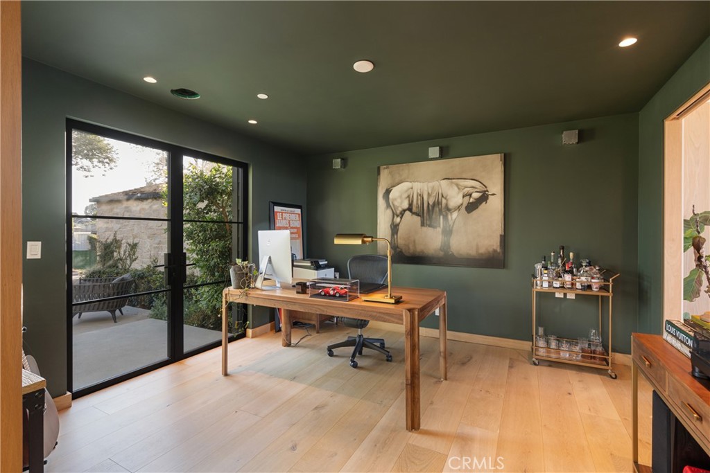 2118 Leeward, Newport Beach CA 92660 - photo 20