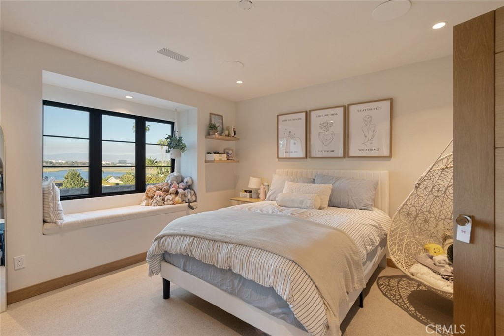 2118 Leeward, Newport Beach CA 92660 - photo 31