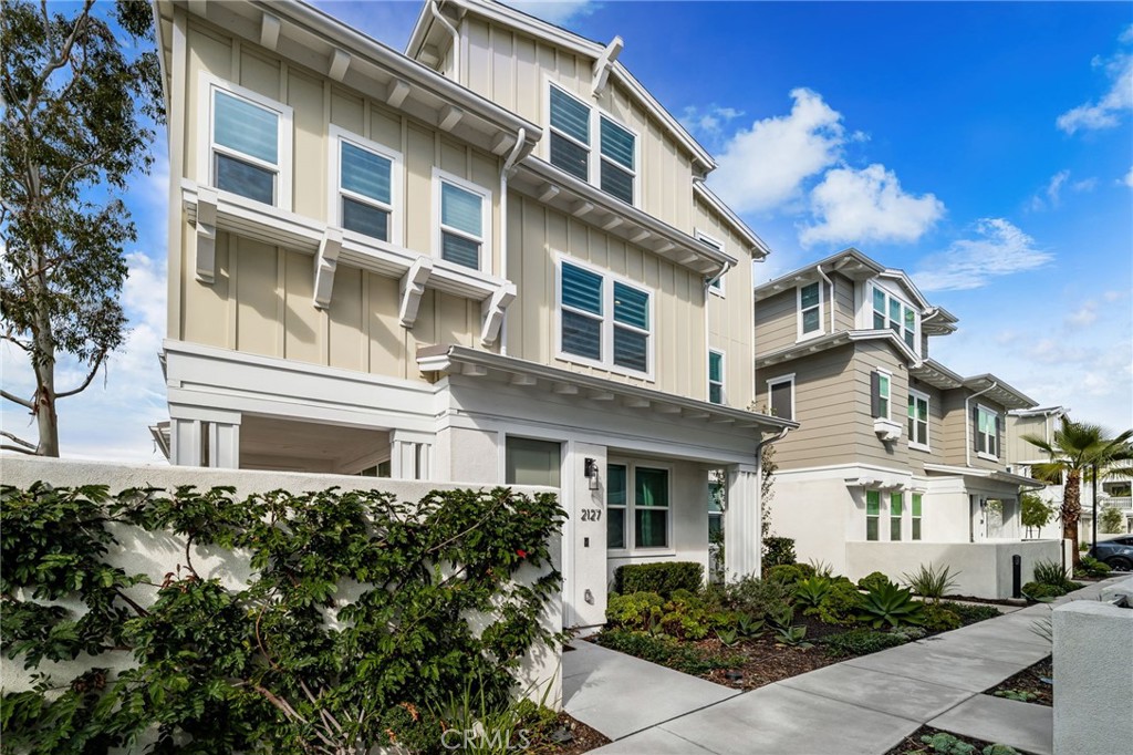 2127 Cresta, Newport Beach CA 92660 - photo 1