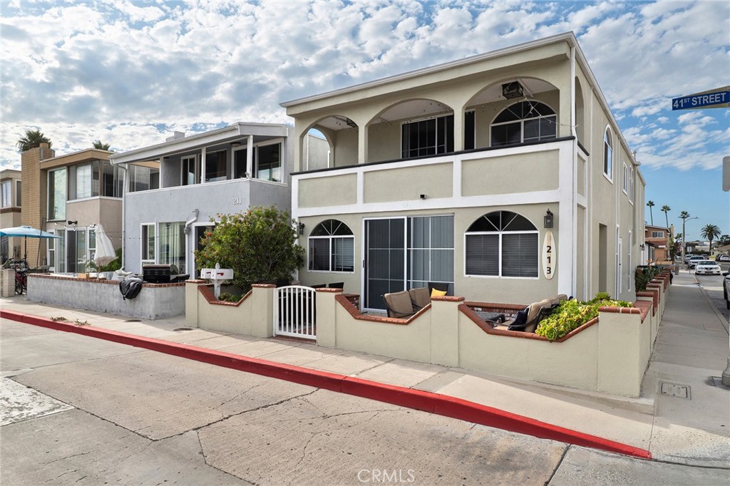 213 41st, Newport Beach CA 92663 - photo 1