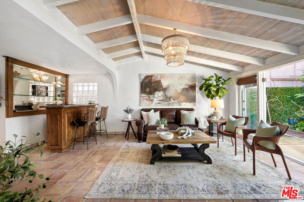213 Via Cordova, Newport Beach CA 92663 - photo 5